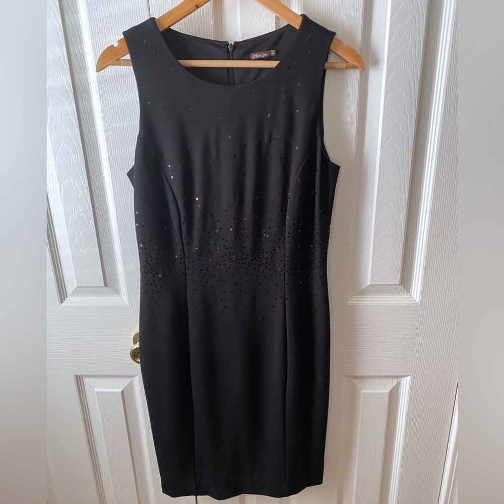 J. McLaughlin Black Crepe Sequin Embellished Sleeveless LBD Sheath Dress SZ‎ M